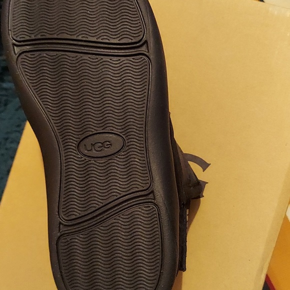 UGG | Zaylen Boots, Black, Size 10 - Picture 7 of 8